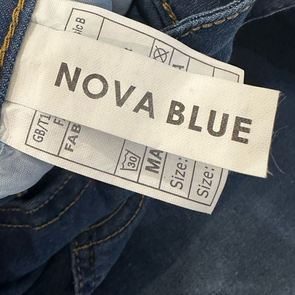 NWOT Women Sz: S Nova Blue Bell Bottom Flare Dark Wash Slightly Distressed Jeans - Picture 3 of 10